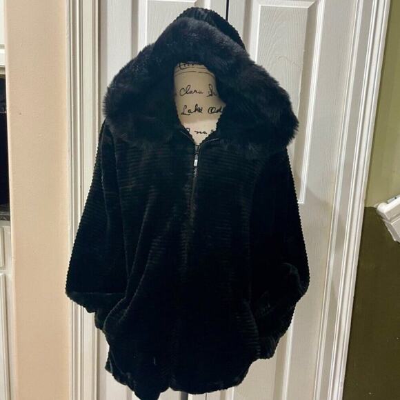 GALLERY NEW YORK COAT HOODED GROOVED FAUX FUR BLACK ZIP UP Sz L MOBWIFE GOTHCORE - Picture 10 of 15